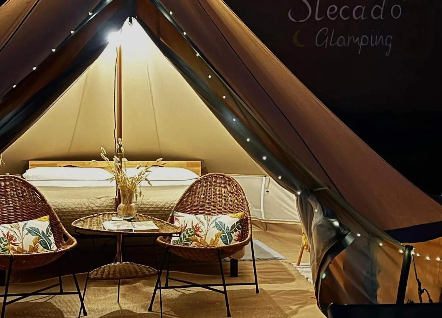 Luxury tent Stecado Glamping Hotel Dolceacqua Italy